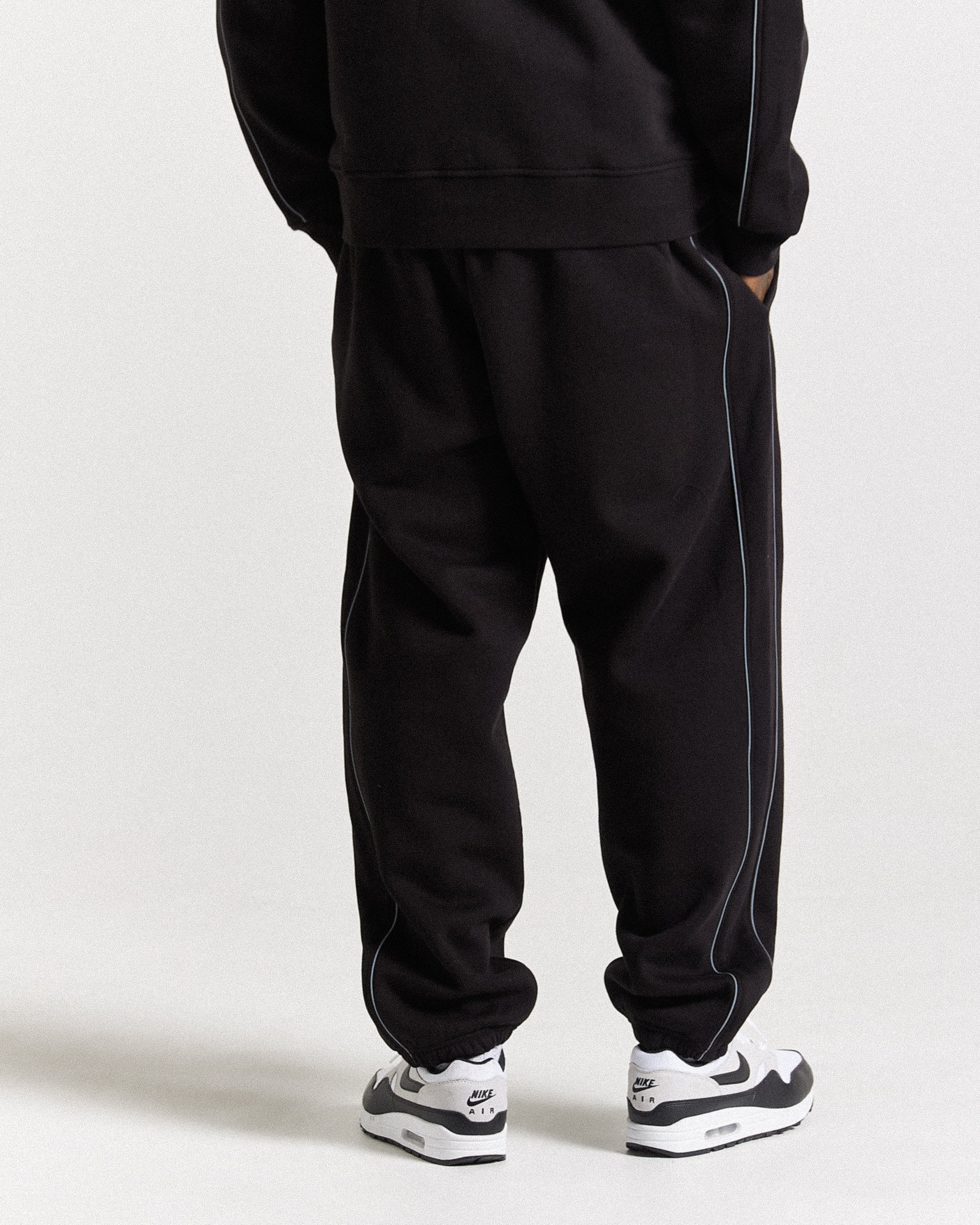 Cypher Oversized Jogger - Black/Reflective