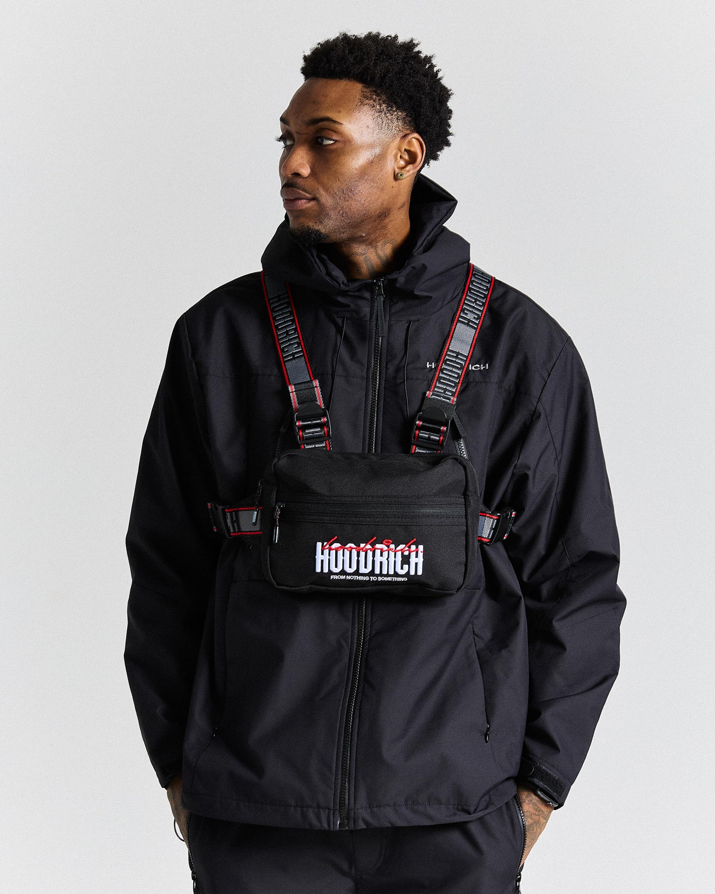 Boost Chest Bag - Black/White/Red