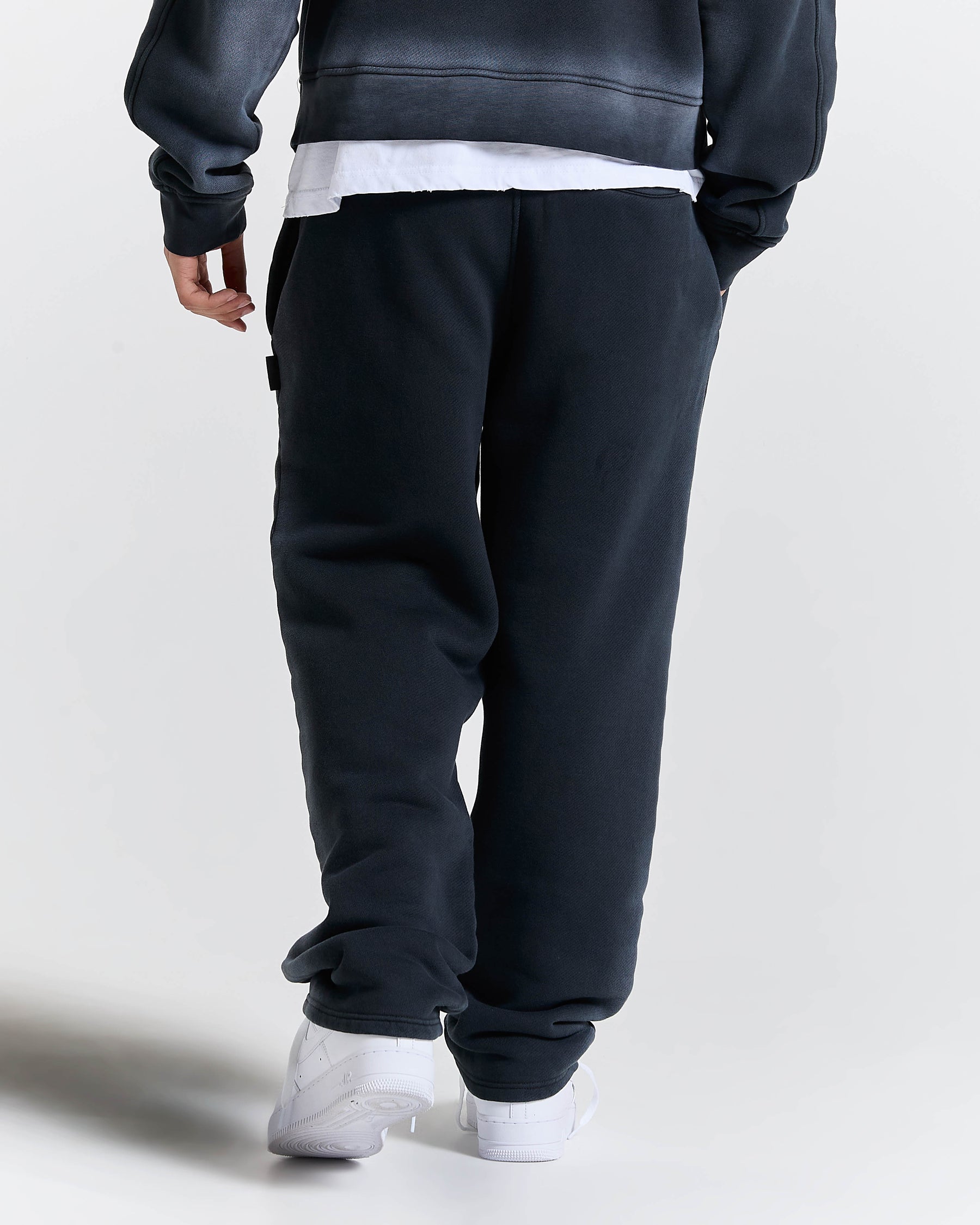 Men's Ghost Wide Leg Jogger - Black
