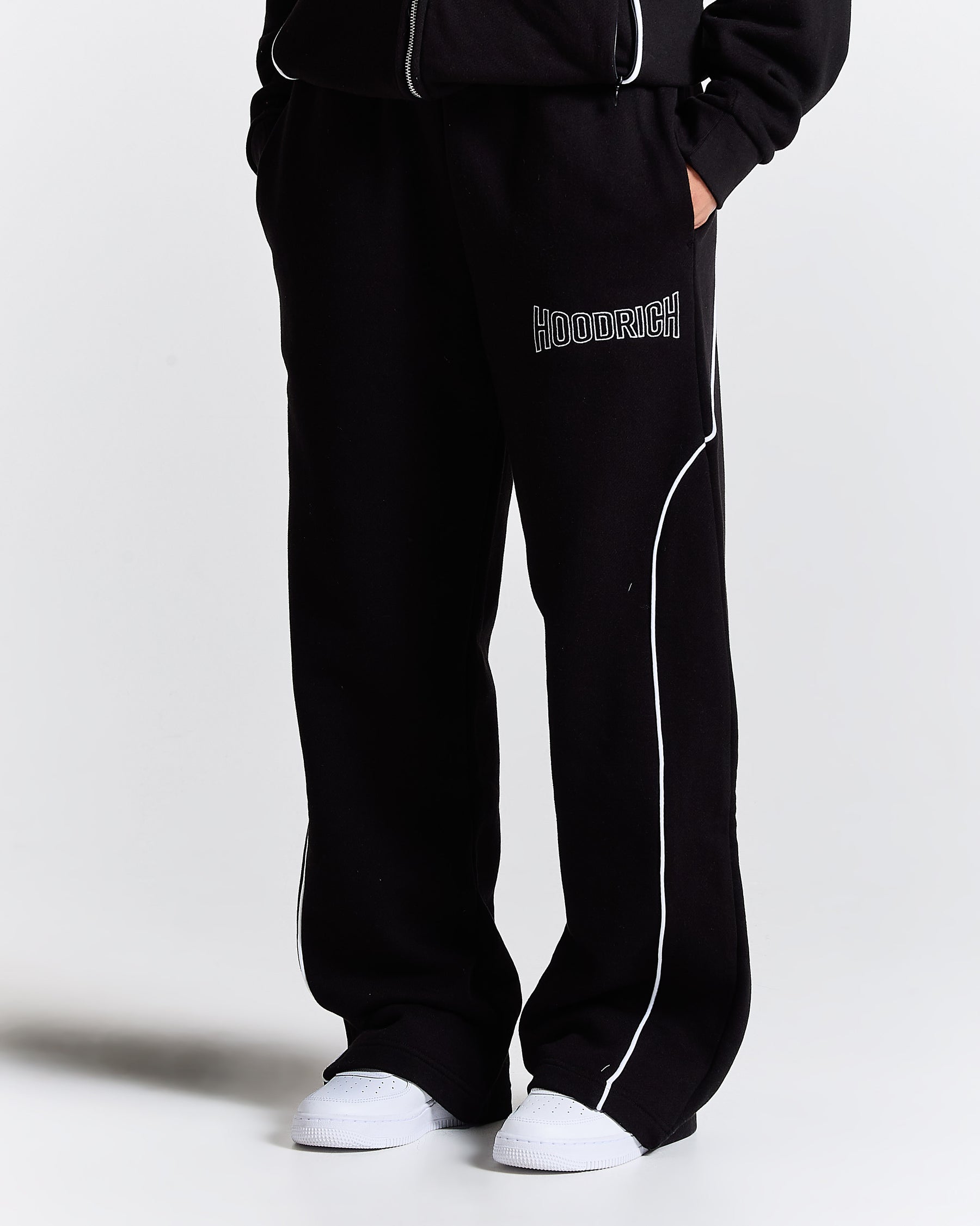 Trace Oversized Jogger - Black
