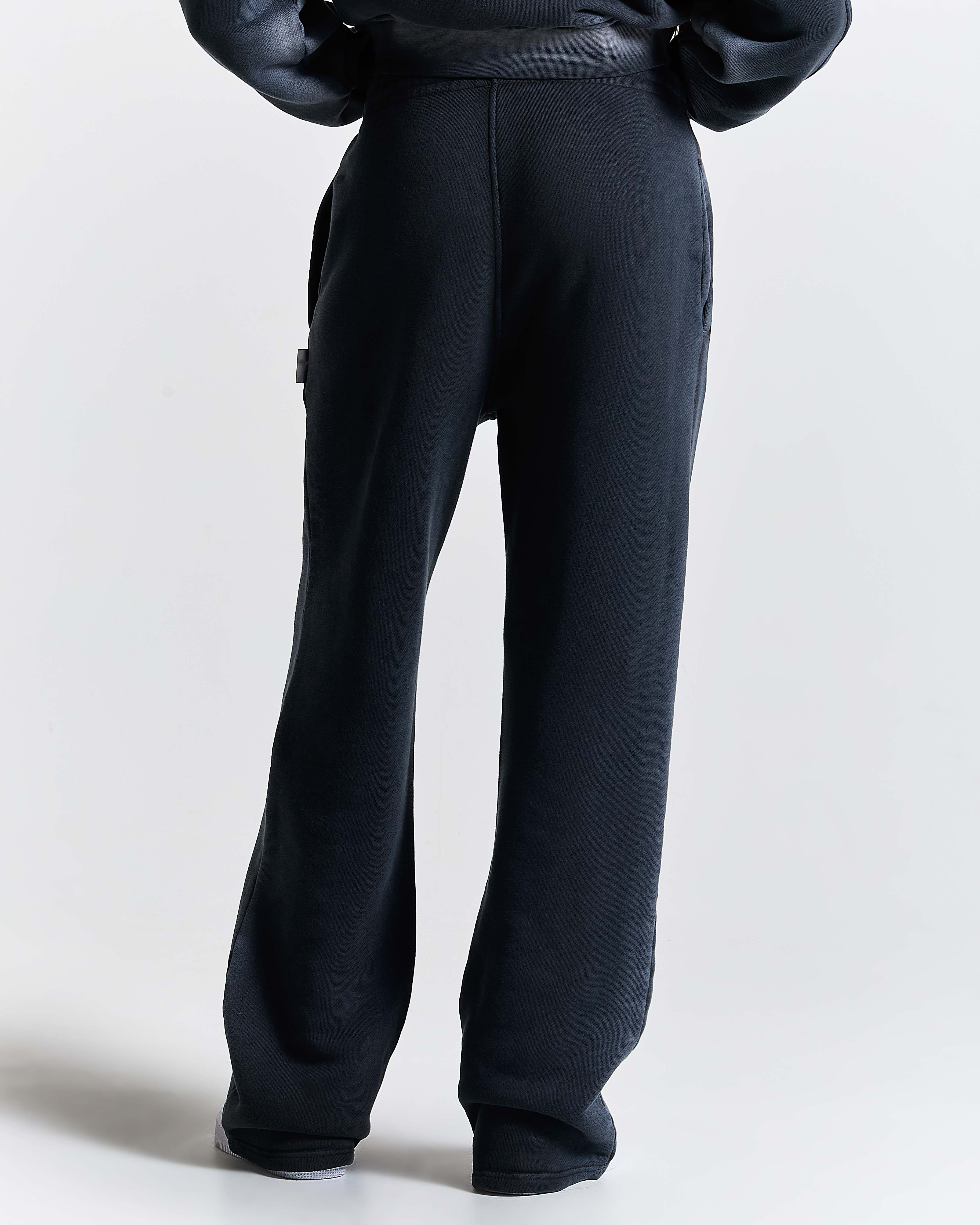 Women's Ghost Wide Leg Jogger - Black