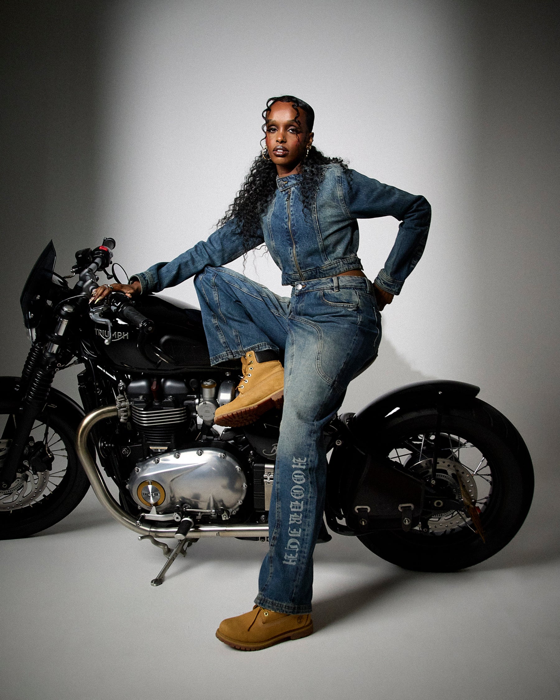 The Winner's Circle Snowdrift Wide Leg Jeans - Dirty Wash