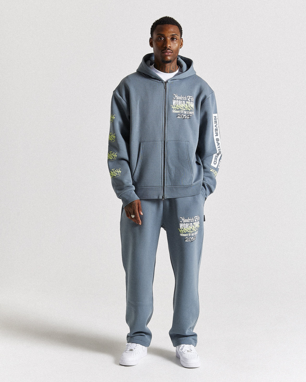 Stamp Tour Oversized Jogger - Grey/White/Lime