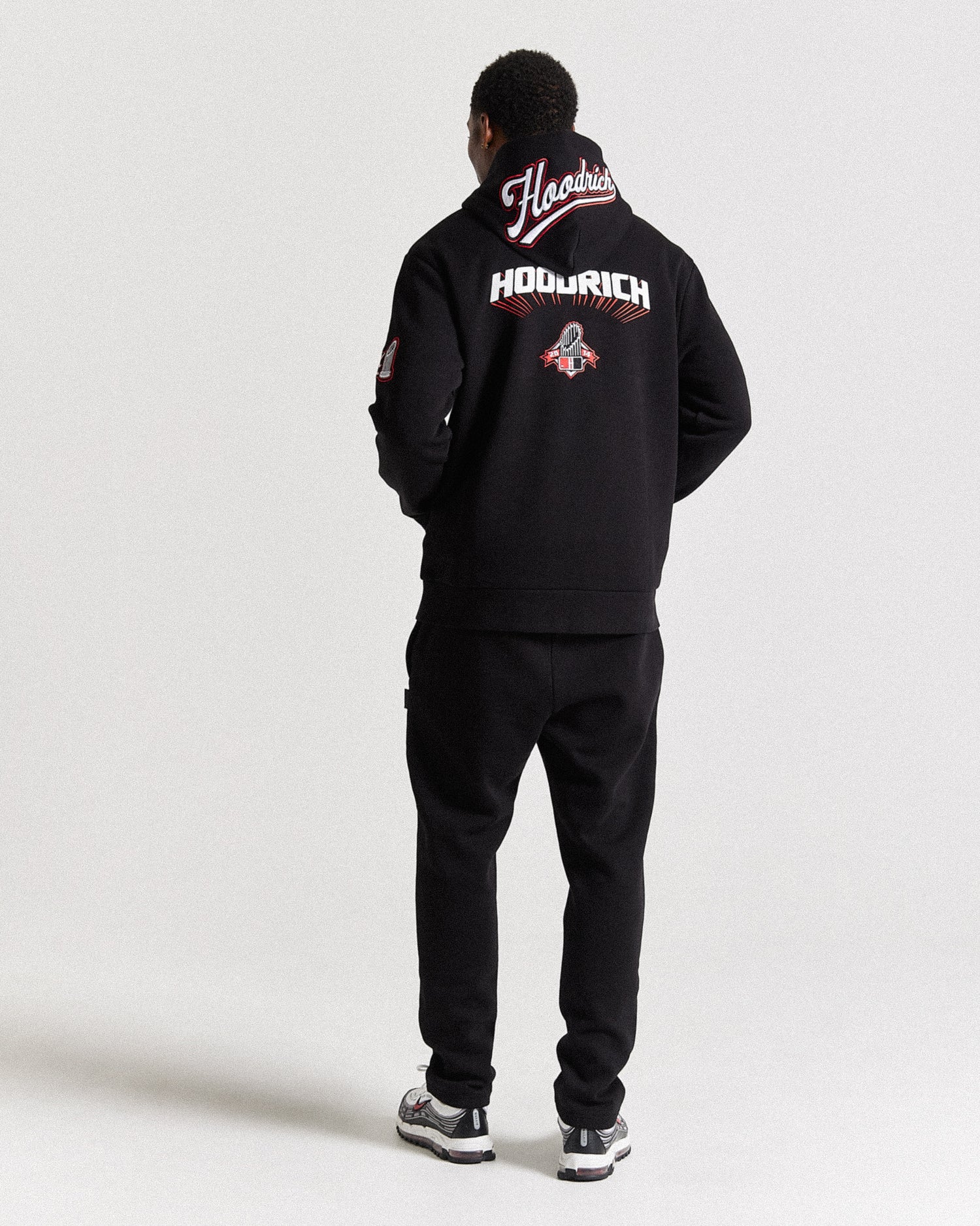 Stadium Jogger - Black/White/Red