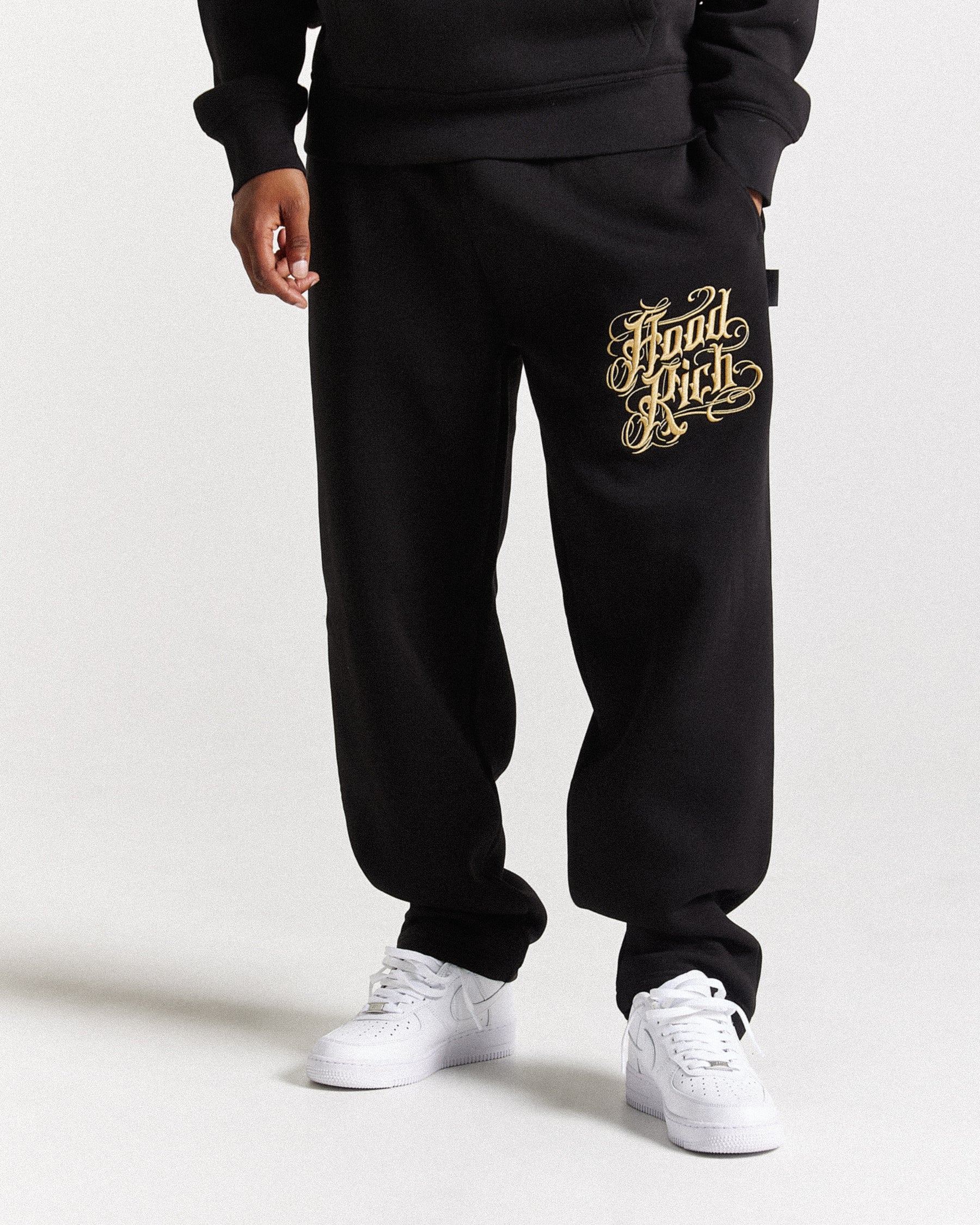 Script Oversized Jogger - Black/Gold