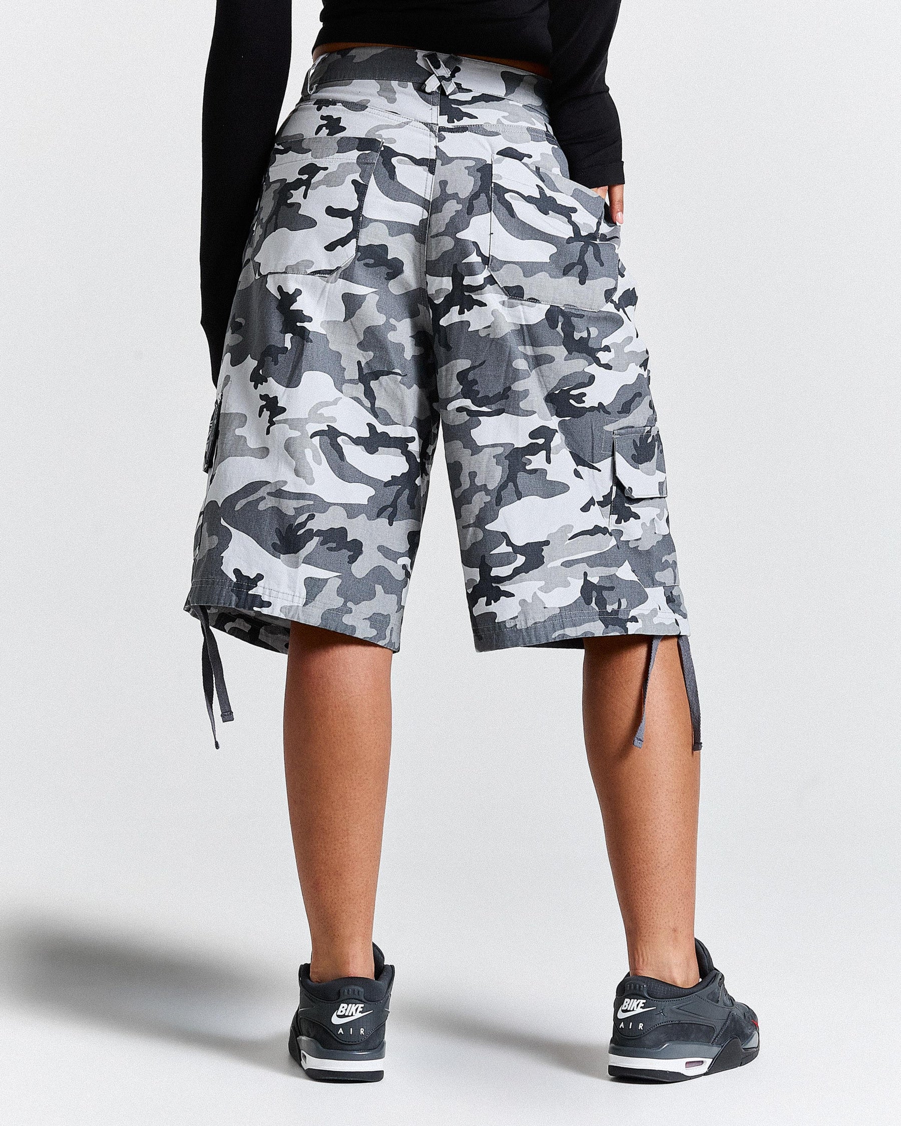 Field Oversized Cargo Woven Jort - Grey Camo