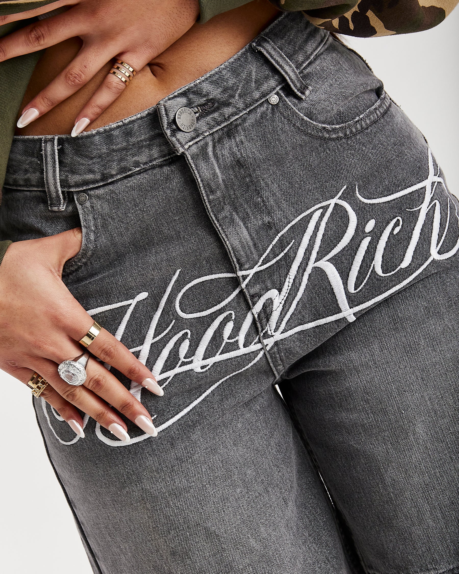 Solace Denim Jort - Washed Grey